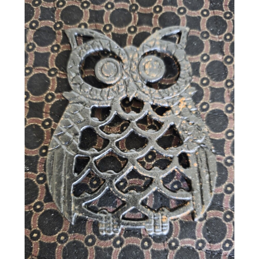 VINTAGE (2) Cast Iron Trivet Coaster OWL Kitchen Ware 4" Made In Taiwan GuC